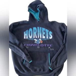 Vintage Charlotte Hornets Sweatshirt